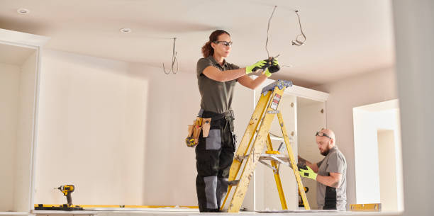 Best Best Electricians Near Me  in Briarcliff, TX