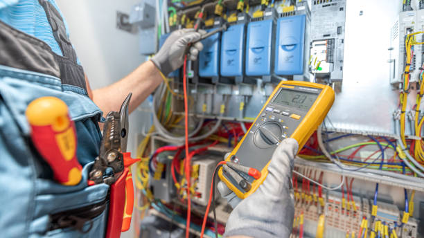 Best Ceiling Fan Installation Electrician  in Briarcliff, TX